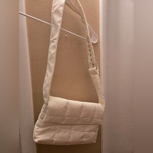 Elegant Cream Quilted Shoulder Bag